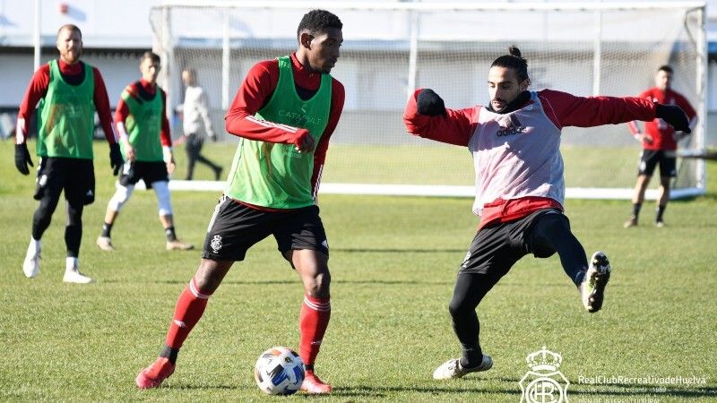 Seth Vega no podrá medirse al Cádiz B