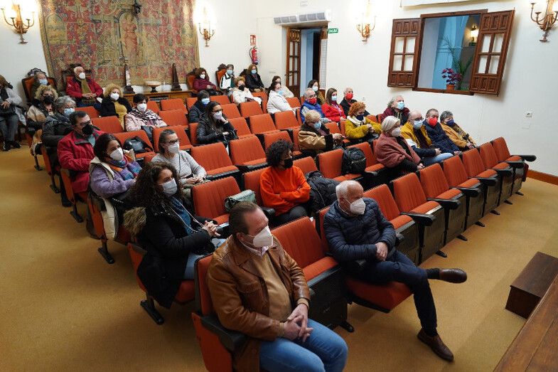 Moguer suspende su Feria 1900 al considerar su celebración 'un enorme riesgo' para la salud