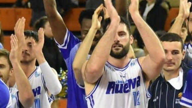 Huelva Comercio supera a un rival directo (71-65) y el líder Ciudad de Huelva tampoco falla (48-77)