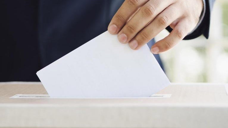 El runrún: ¿Qué candidato de Huelva está sondeando sus opciones? 