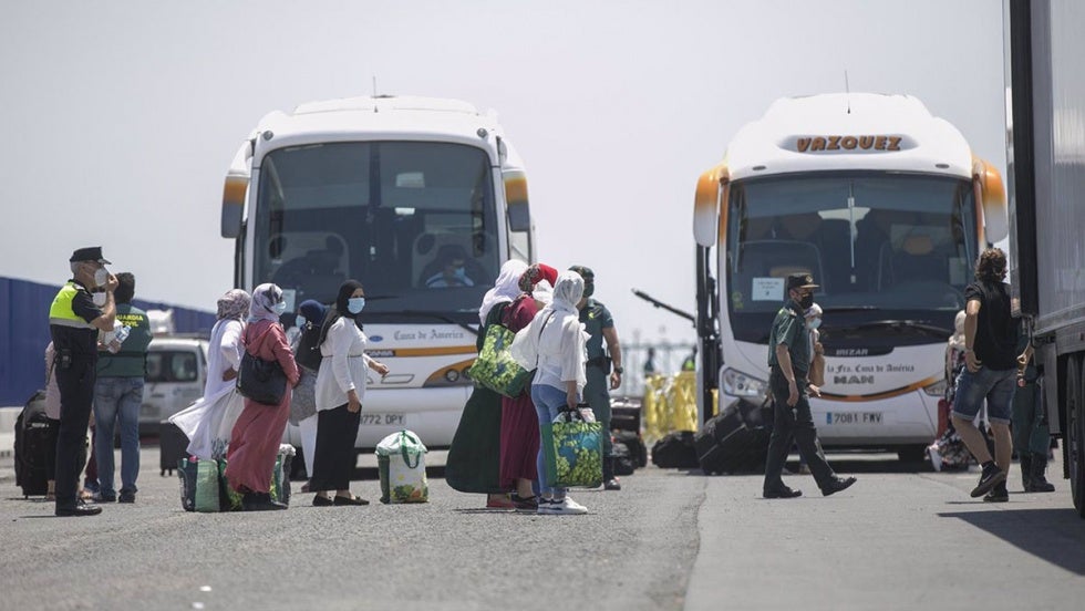 Llegan las 427 primeras temporeras marroquíes: serán casi 800 a final de semana