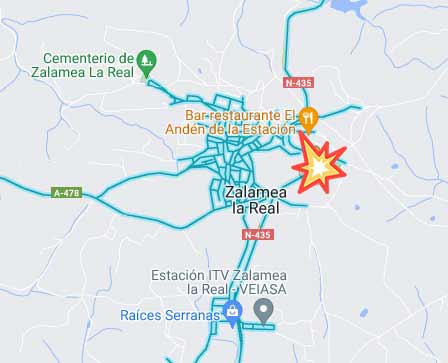 Un hombre de 49 años trasladado al hospital tras la colisión frontal entre un turismo y un camión en Zalamea