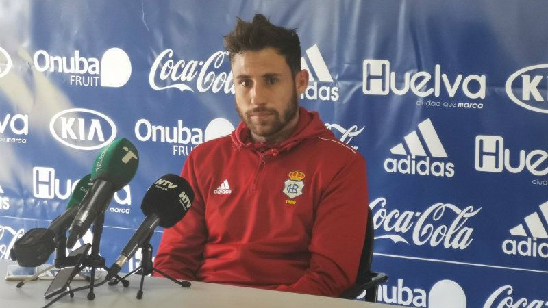 Iván González: 'El vestuario está con Óscar Carazo desde el minuto uno'
