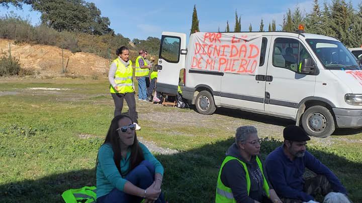 Tharsis reclama con una marcha a pie su segregación