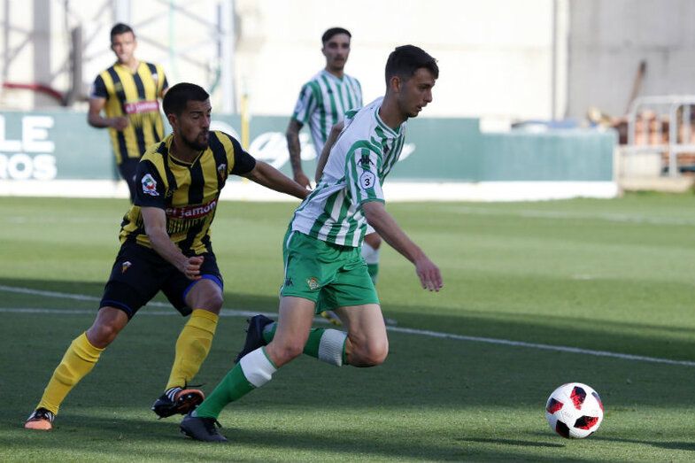 Las ausencias y un gol tempranero entierran al San Roque (4-0)