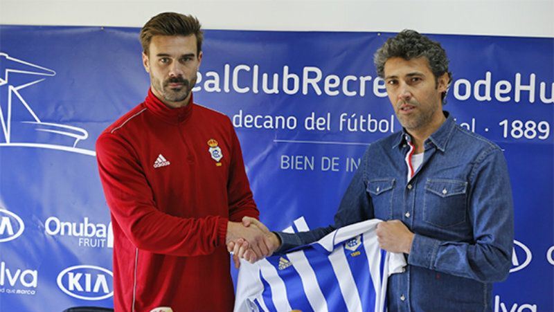 Jesús Valentín toma el sitio de Chico Díaz en la convocatoria para Murcia