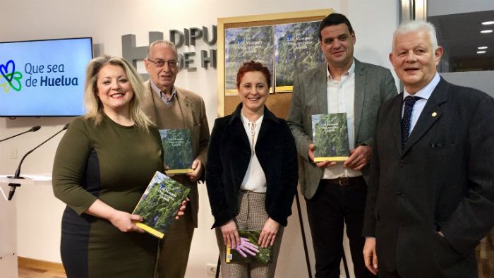 La Diputación publica 'Los Marines. Vida, Historia y Paisaje'