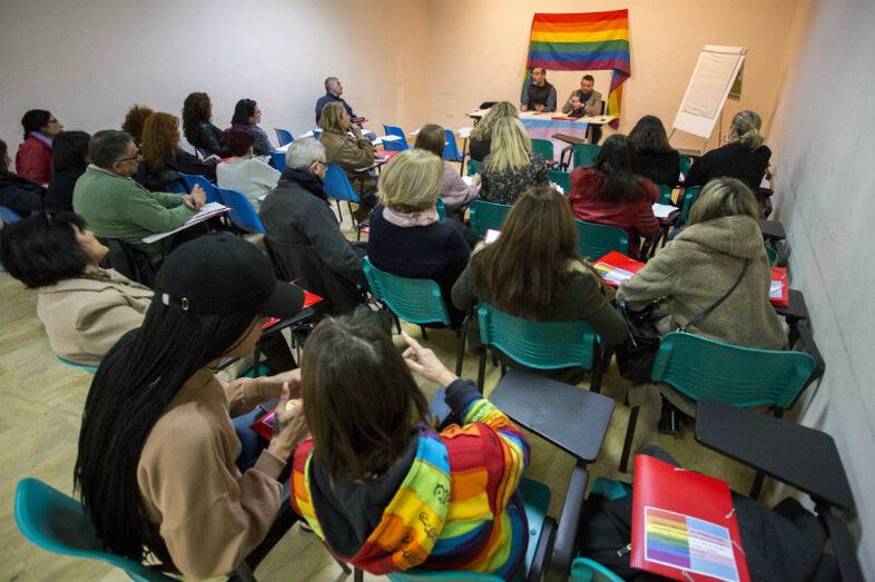 Unas jornadas en la Gota de Leche abordan la realidad de los transexuales en Huelva