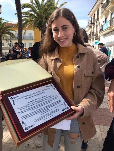 Moisés Antonete y Carmen Castillo, reyes el día en que Lepe es atletismo y emoción