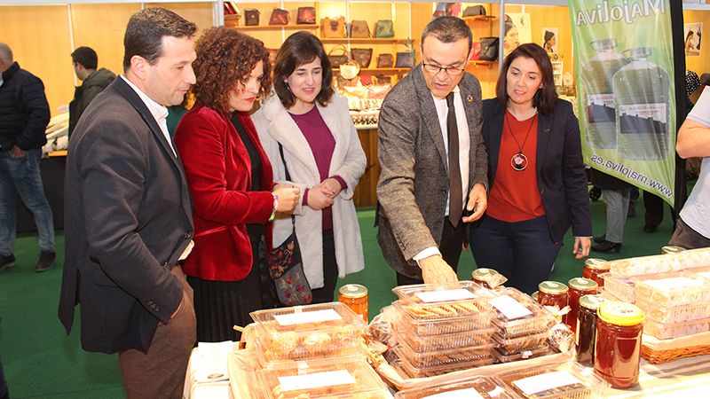 Más de una treintena de expositores participan en una nueva edición de Oleozufre