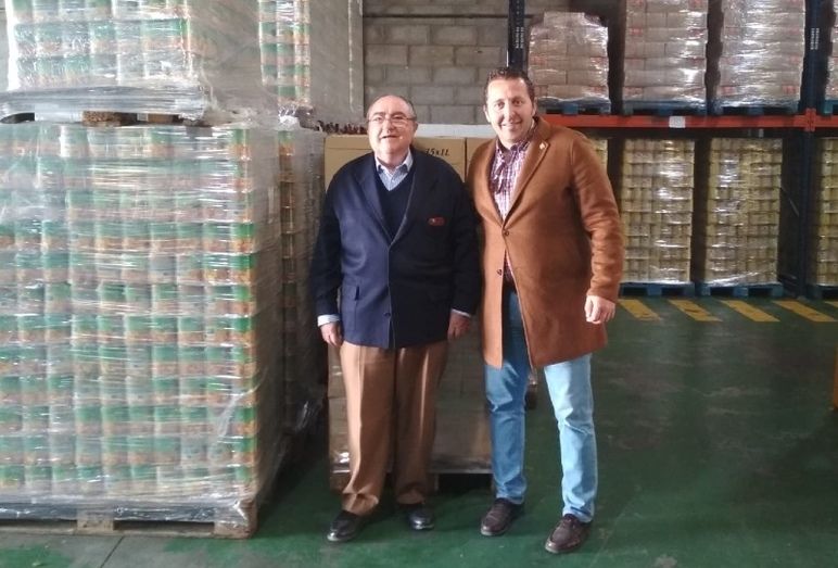 La ‘II Carreta Solidaria’ de Emigrantes consigue casi 3.000 kilos para el Banco de Alimentos de Huelva