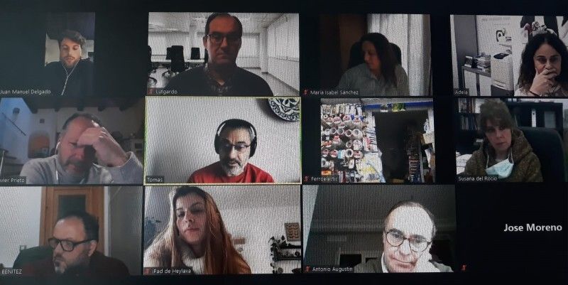 La Consejería de Empleo aborda con autónomos de la sierra onubense las ventajas de la cooperación empresarial