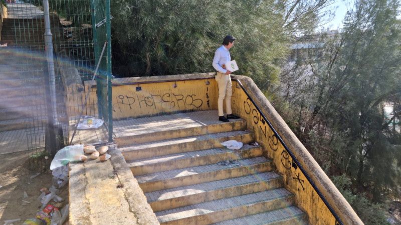 Vox lleva a Pleno la 'inseguridad' en las escaleras que conectan Vía Paisajista con el centro
