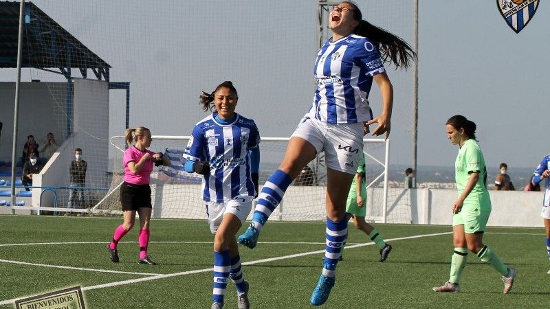 Un doblete de Anita Marcos tumba al Athletic de Bilbao en La Orden (2-0)