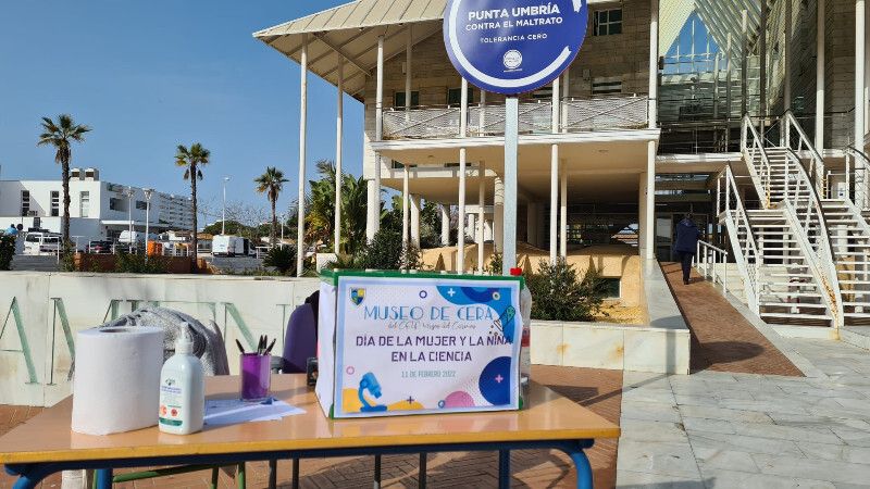 Escolares de Punta Umbría recrean un museo de cera por el Día de la Mujer en la Ciencia