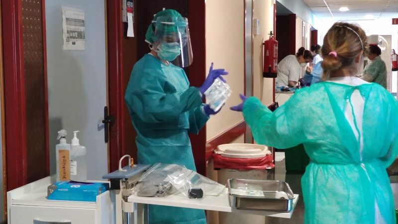 Los hospitales de la provincia mantienen activas cuatro alas y media para pacientes Covid