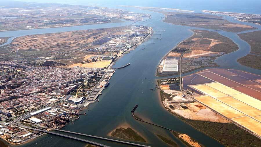 El runrún: Acampada al desnudo en Pescadería