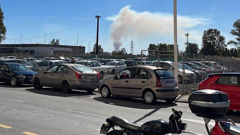 Desalojan un centro de formación de La Rábida por la cercanía de un incendio