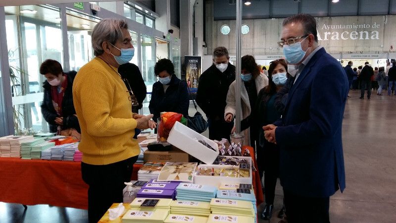 Aracena pone en valor sus productos artesanos en su novena Feria de Artesanía