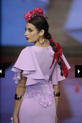 Una guapa rocianera representa a Andalucía en Expo Dubai 2020