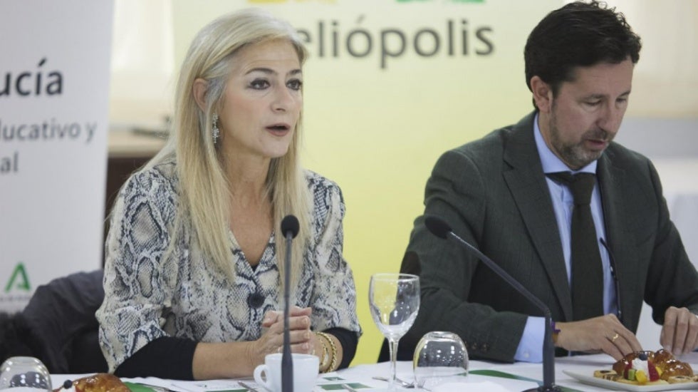 Los colegios andaluces tendrán más horas de matemáticas, lengua e idiomas y dos tercios de los docentes deberán avalar que el alumno pase de curso