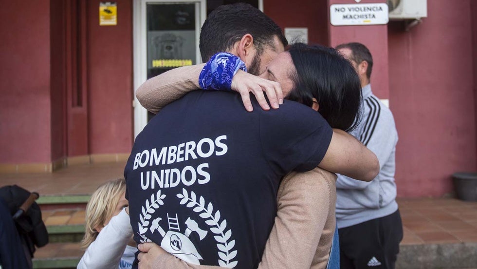 Los bomberos onubenses que participaron en las tareas de rescate en Turquía ya están en casa