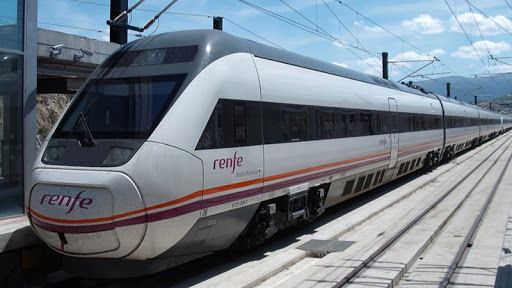 El runrún: Retrasos en el tren, suma y sigue