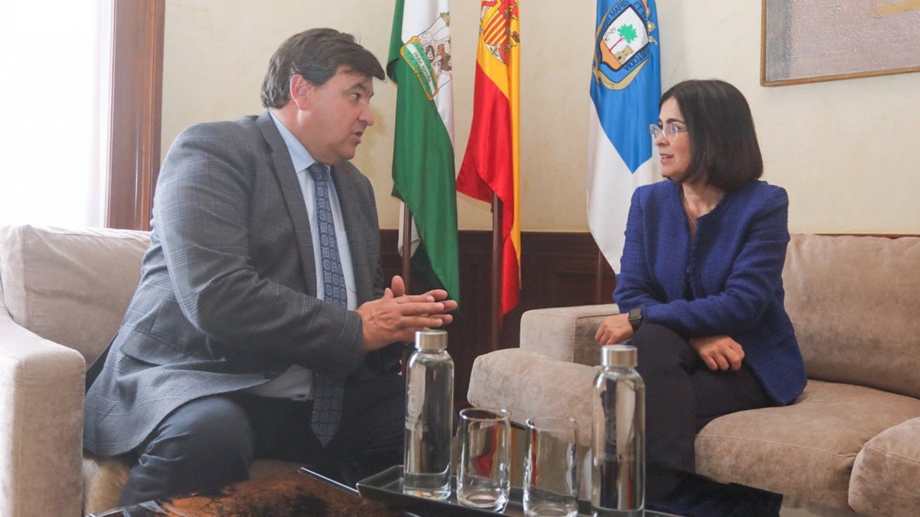El alcalde de Huelva traslada a la Junta de Andalucía su preocupación por la situación de la Unidad de Ictus