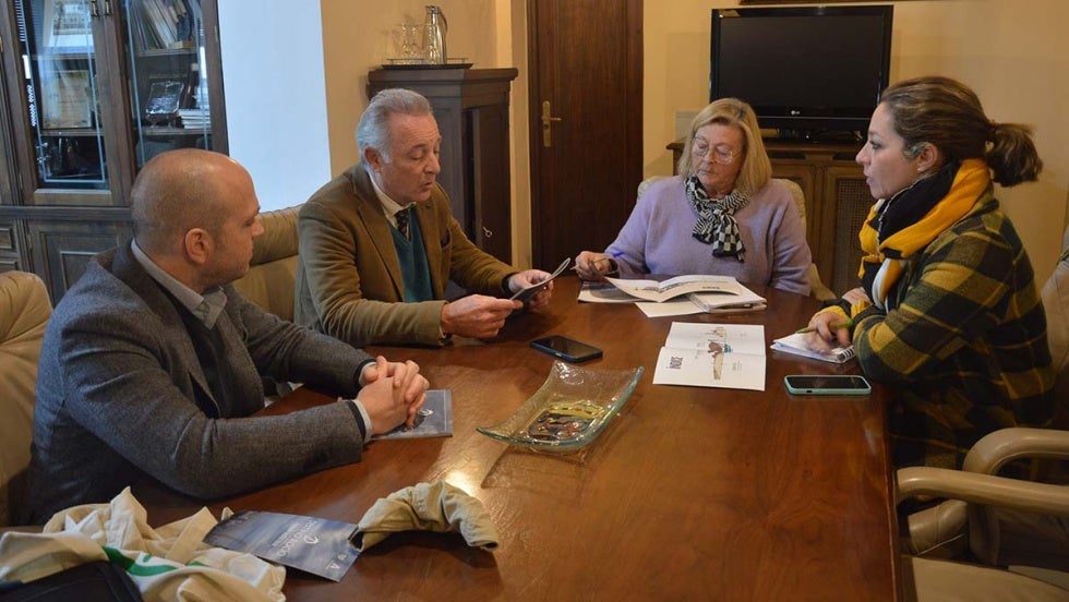 José Manuel Soto pide disculpas por no haber contado con Almonte para su proyecto 'Destino Rocío'