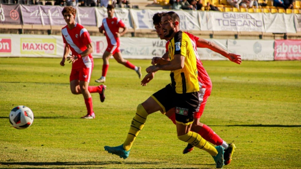 El San Roque tumba a un rival directo y sigue de dulce (1-0)