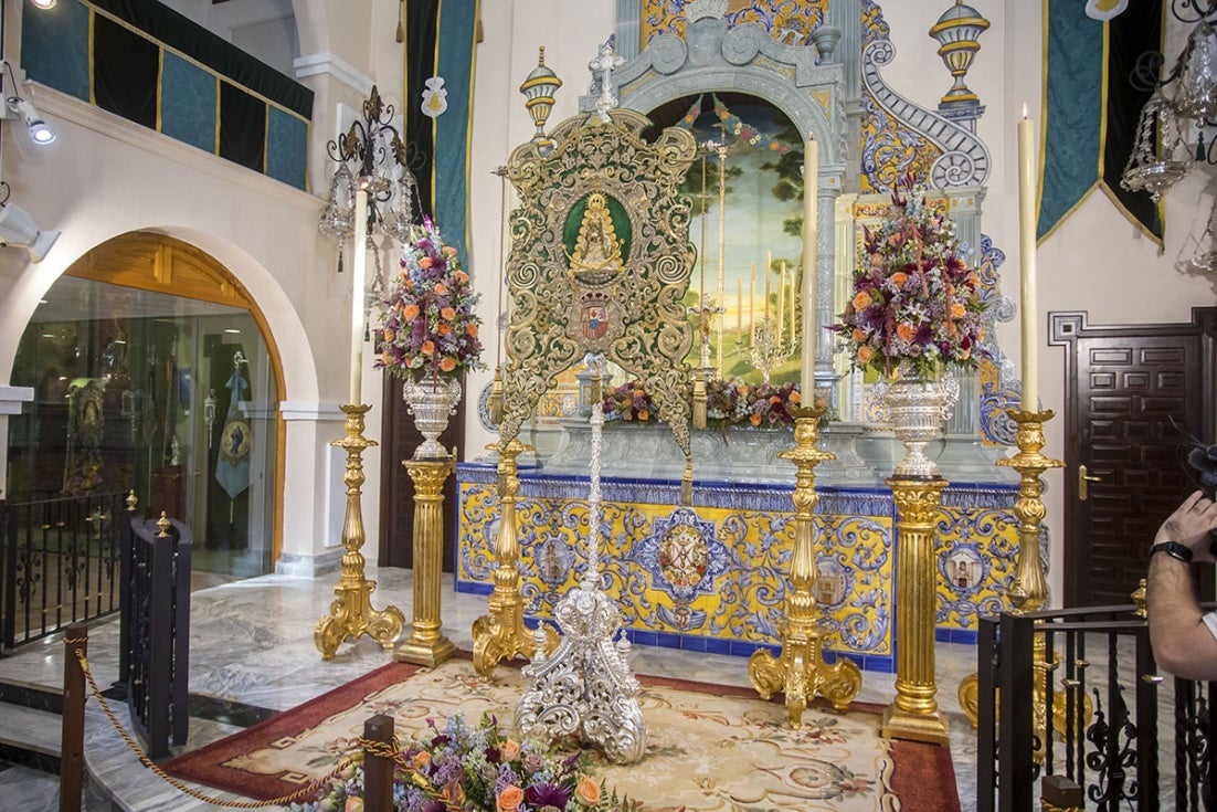 El Simpecado de la Hermandad de Huelva recupera su esplendor para la Romería del Rocío de 2023