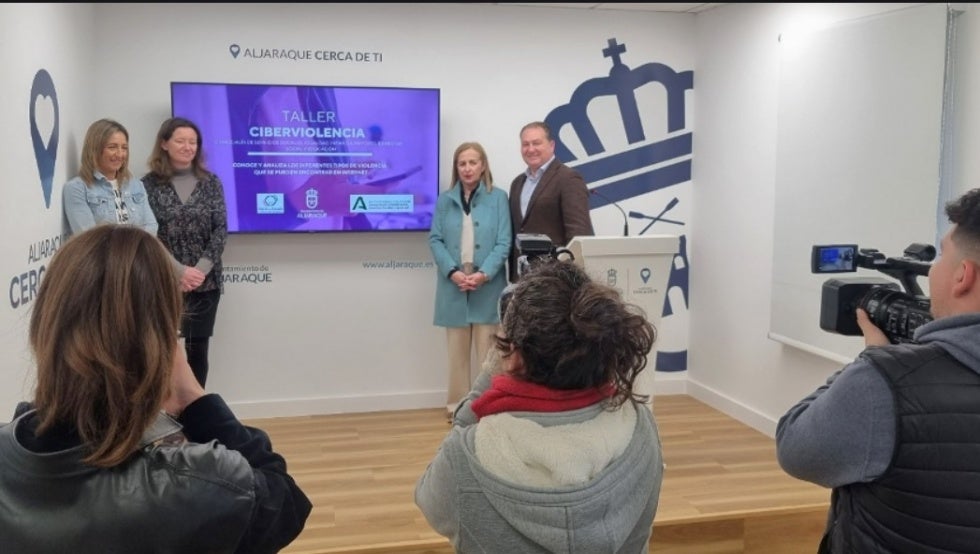 Los estudiantes de Aljaraque recibirán un taller para protegerse de los peligros de las redes sociales