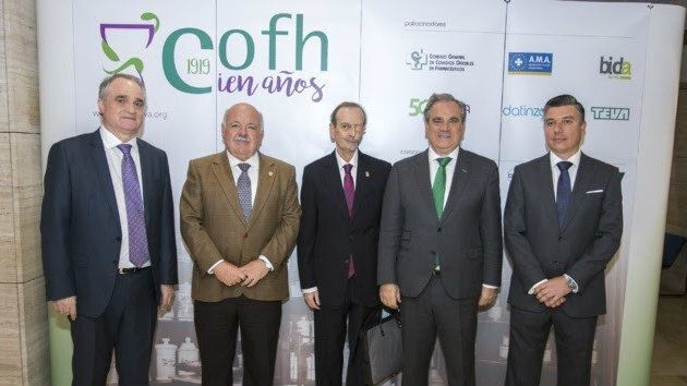 El Colegio de Farmacéuticos celebra su centenario destacando 'su compromiso con la salud de la sociedad'