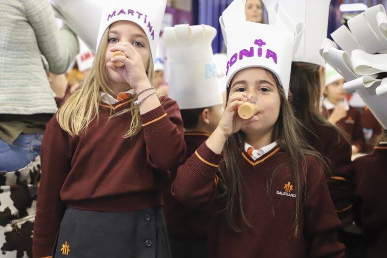 Los alumnos de los Salesianos reciben la primera clase magistral de Cultura Gastronómica