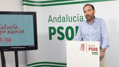 El PSOE se felicita de que el PP 'rectifique' y se sume al 15M