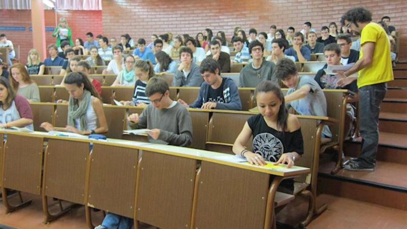 El Gobierno asume que tendrá que aplazar la Selectividad y ya baraja las fechas de julio y septiembre