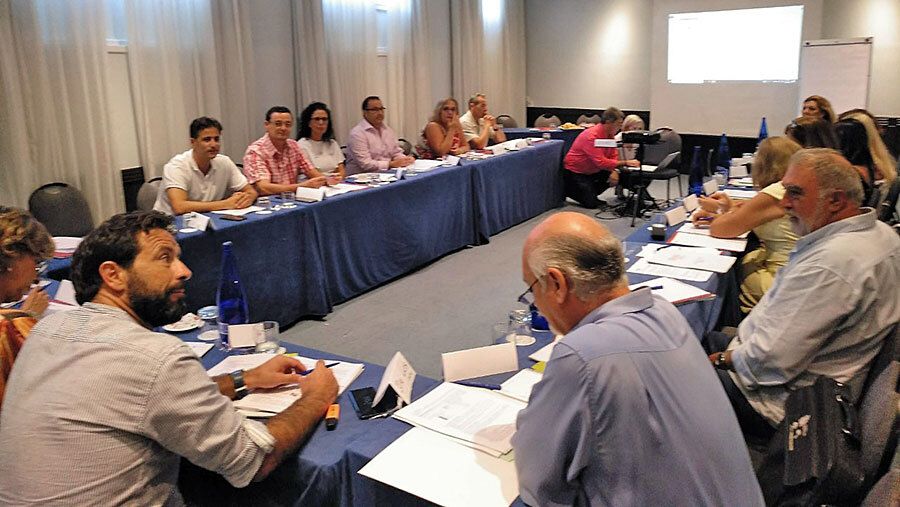 Una huelga miope y partidista