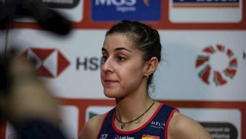 Carolina Marín vuelve de Inglaterra y pide a toda la gente 'quedarse en casa'