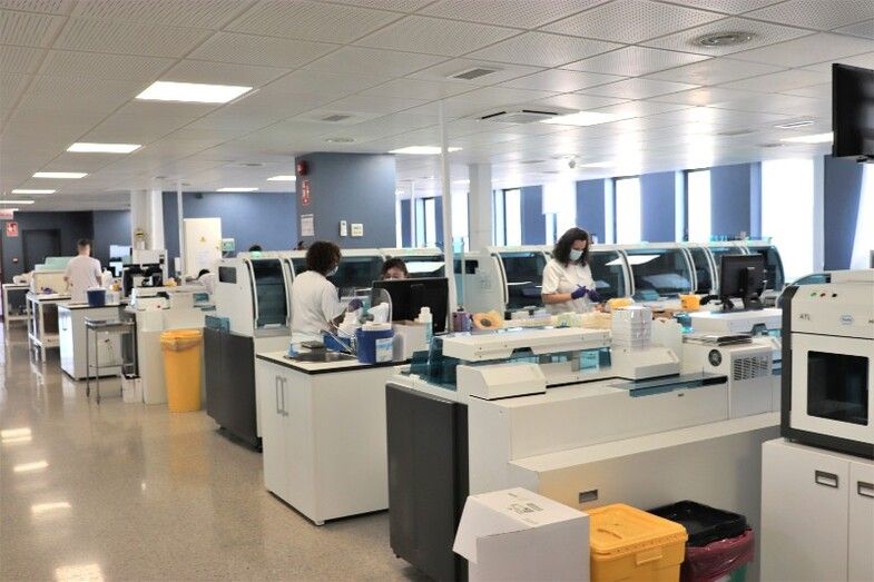 El Hospital Juan Ramón Jiménez atendió 509.000 consultas y realizó 287.000 pruebas radiodiagnósticas en 2020