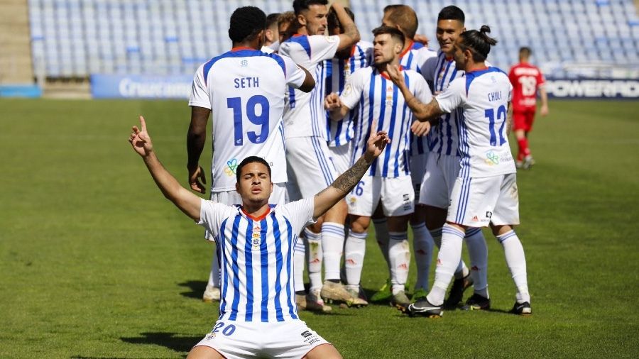 Goles relámpago y un prolongado sufrimiento tornado en desastre (2-2)