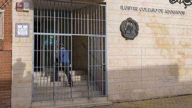 El Colegio de Abogados crea la figura de 'Diputado de Guardia' para resolver incidencias en los servicios