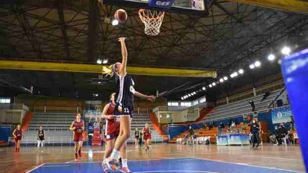 El Ciudad de Huelva echa en Dos Hermanas el telón a la liga regular