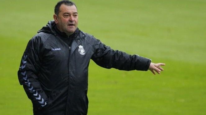 Carlos Pouso, nuevo técnico del Decano