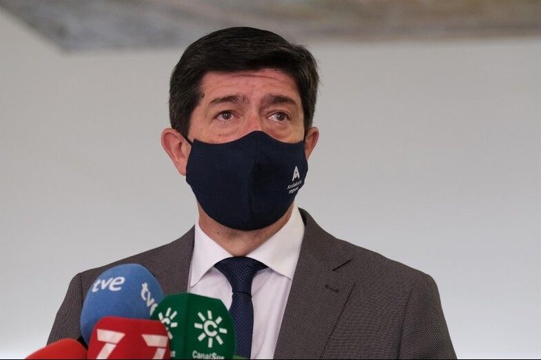Juanma Moreno rechaza imponer el toque de queda a las 20.00 horas en Andalucía