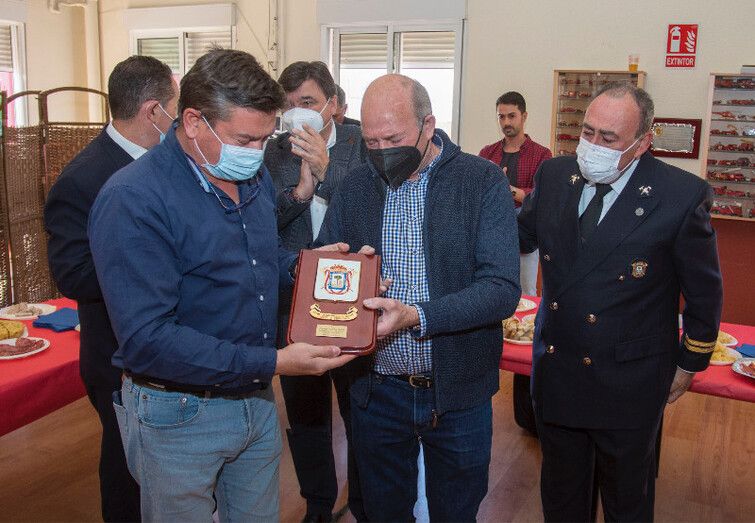 Los bomberos celebran el día de su Patrón tras un año marcado por la bajada de las intervenciones