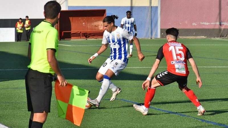 El Decano aventaja en 10 puntos al Utrera y le resta un calendario espectacular