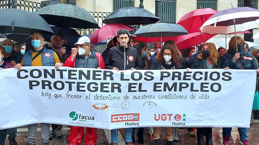 Fría protesta de la izquierda para pedir al Gobierno medidas contra la escalada de precios