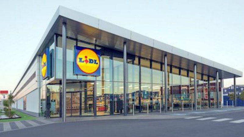 Lidl ofrece dos vacantes de cajero reponedor en un supermercado de la capital