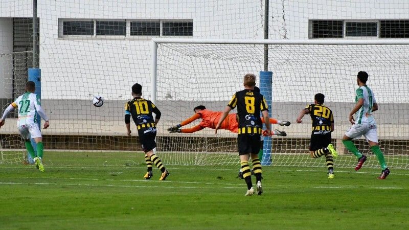 Irreconocible San Roque de Lepe (0-2)