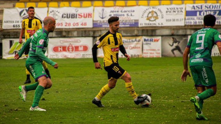 El Mancha Real baja del cielo al San Roque (0-2)